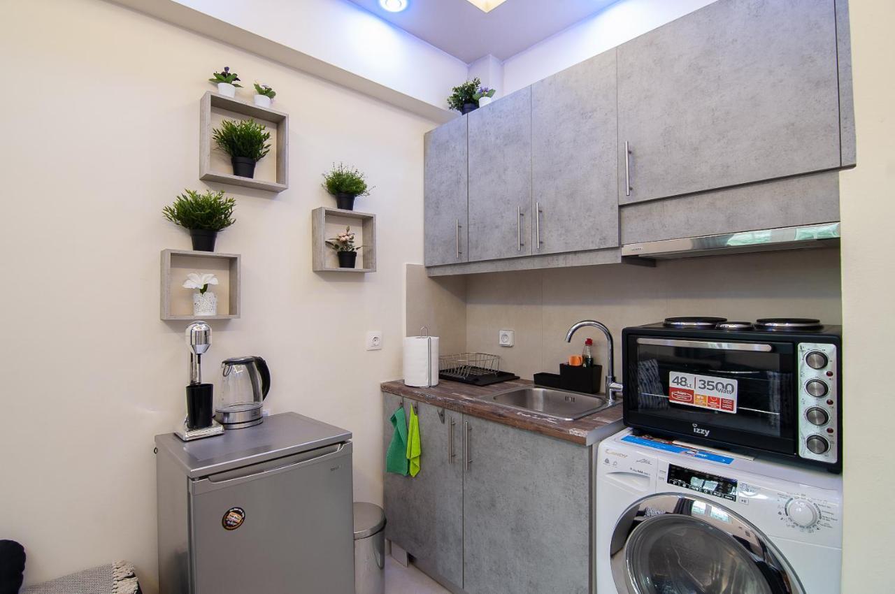 Appartement Modern Studio For 4 In Glyfada à Athènes Extérieur photo